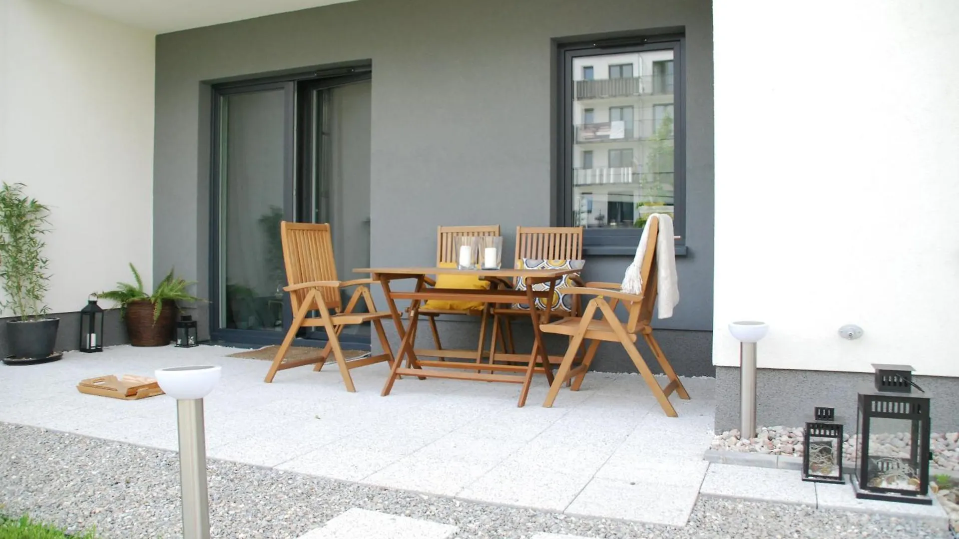 Relax&Comfort New Waw 50 Sqm With Terrace, Garden, Free Parking And Ac Warsaw Apartment