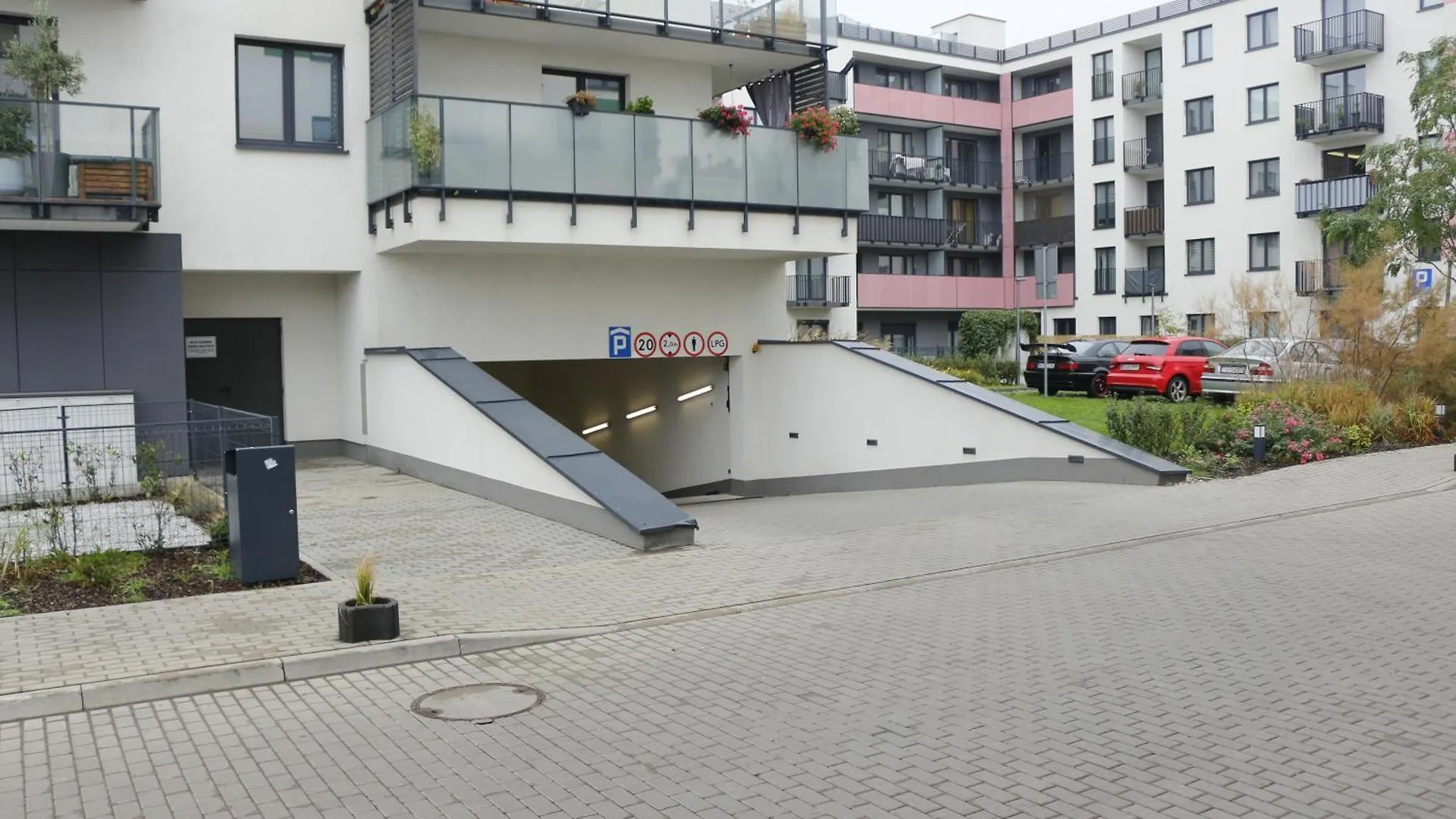Apartment Relax&Comfort New Waw 50 Sqm With Terrace, Garden, Free Parking And Ac Warsaw