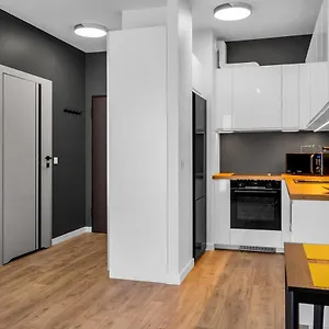 Lotnisko Chopina Modern Apartament